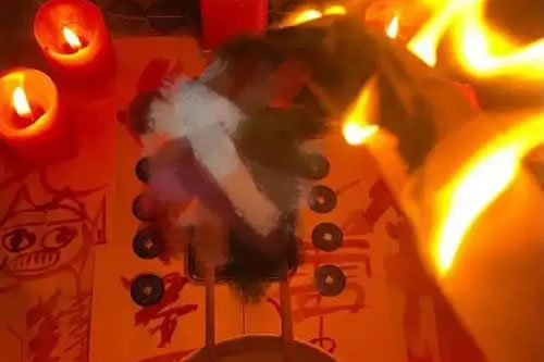 道教超度仪式中的 “净坛” 步骤：净化空间的神圣准备