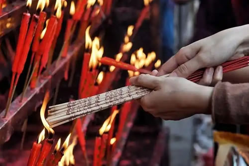 冤亲债主与超度：道家视角下的业力化解之道